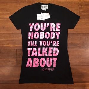 NWT Gossip Girl Pink Short Sleeve Graphic Tee